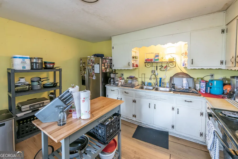 136 White Rose LN Temple, GA 30179