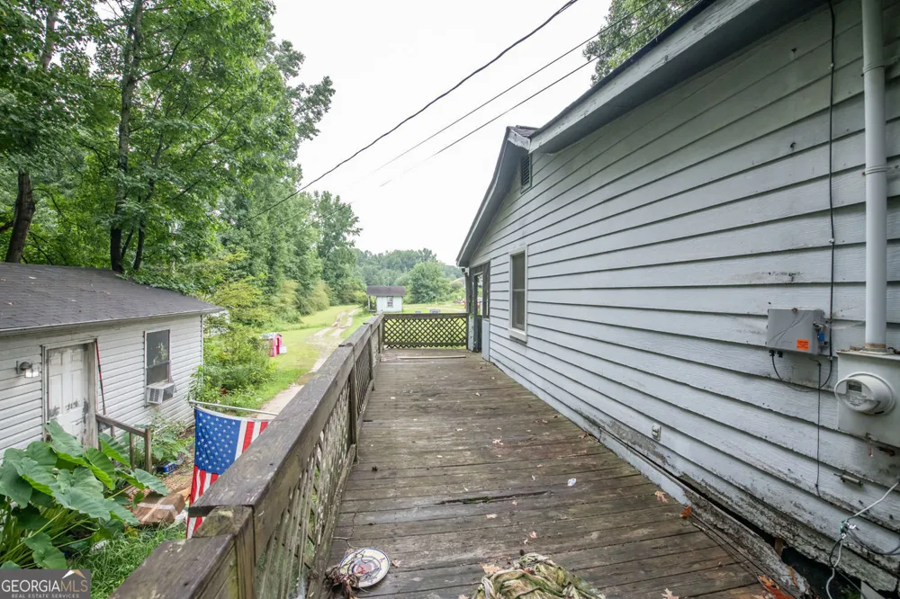 136 White Rose LN Temple, GA 30179