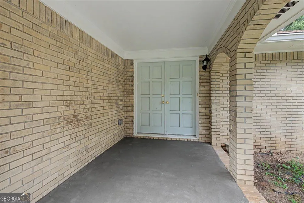 2153 Timber LN Snellville, GA 30078