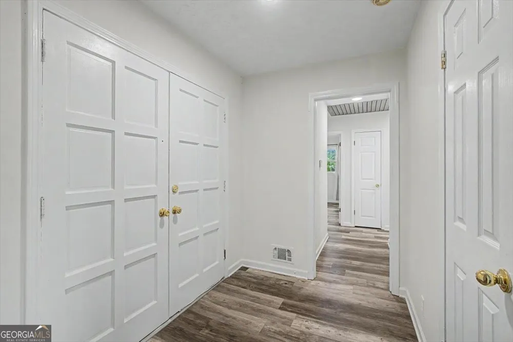 2153 Timber LN Snellville, GA 30078