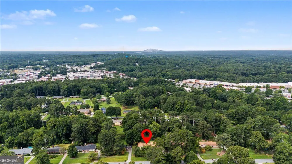 2153 Timber LN Snellville, GA 30078