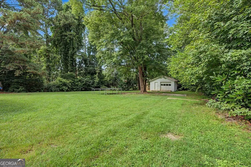 2153 Timber LN Snellville, GA 30078