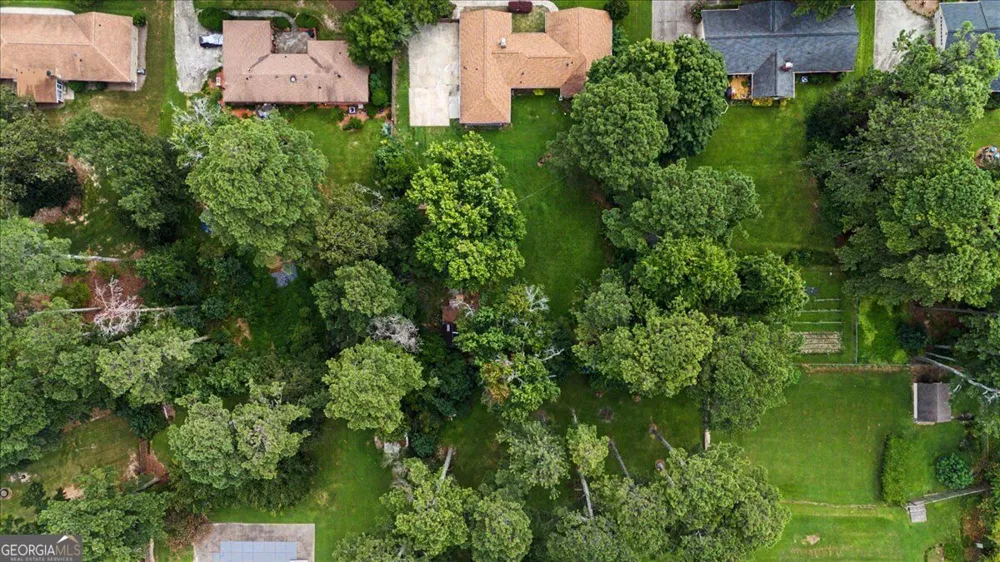 2153 Timber LN Snellville, GA 30078