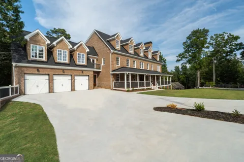 923 Oak DR