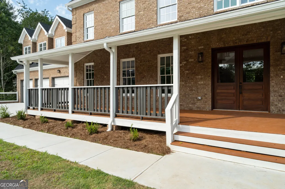 923 Oak DR Woodstock, GA 30189