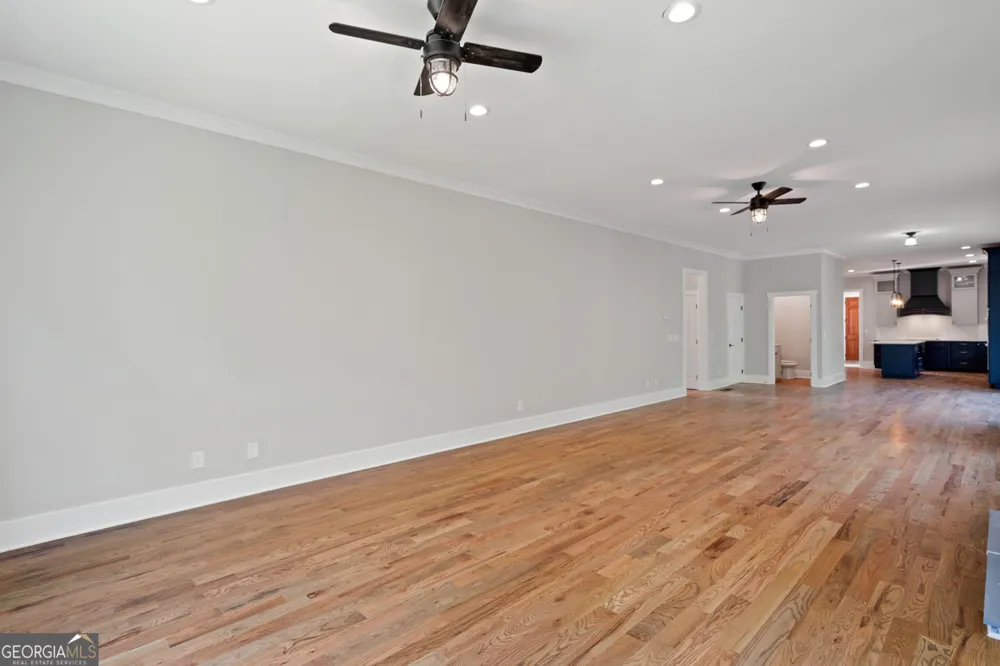 923 Oak DR Woodstock, GA 30189