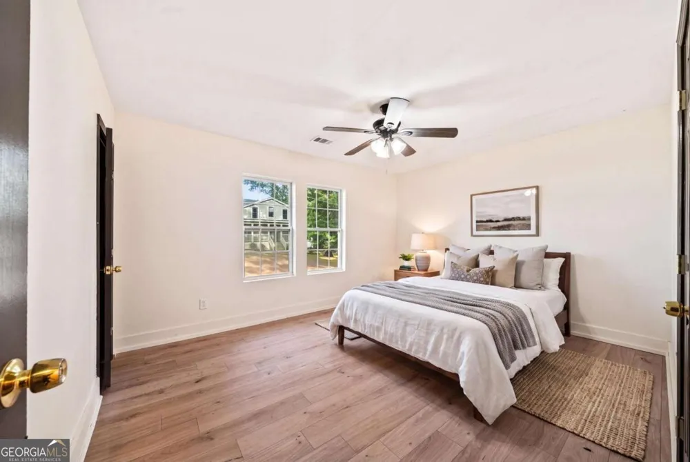 2949 Pearl ST East Point, GA 30344