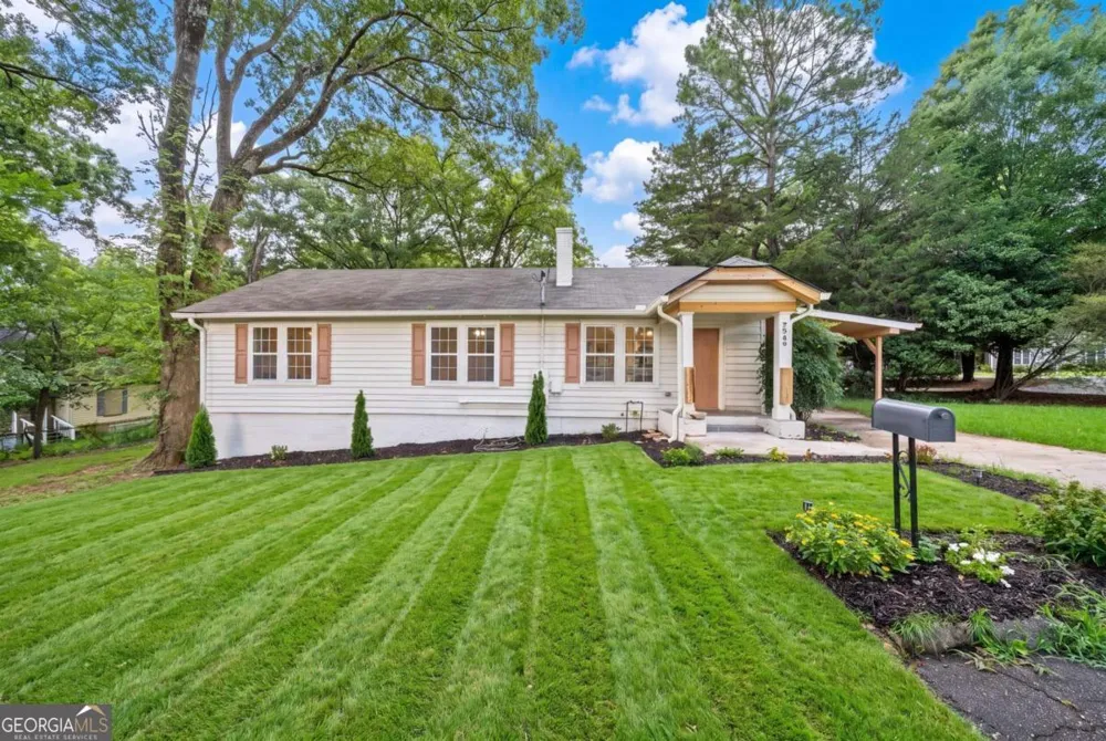 2949 Pearl ST East Point, GA 30344