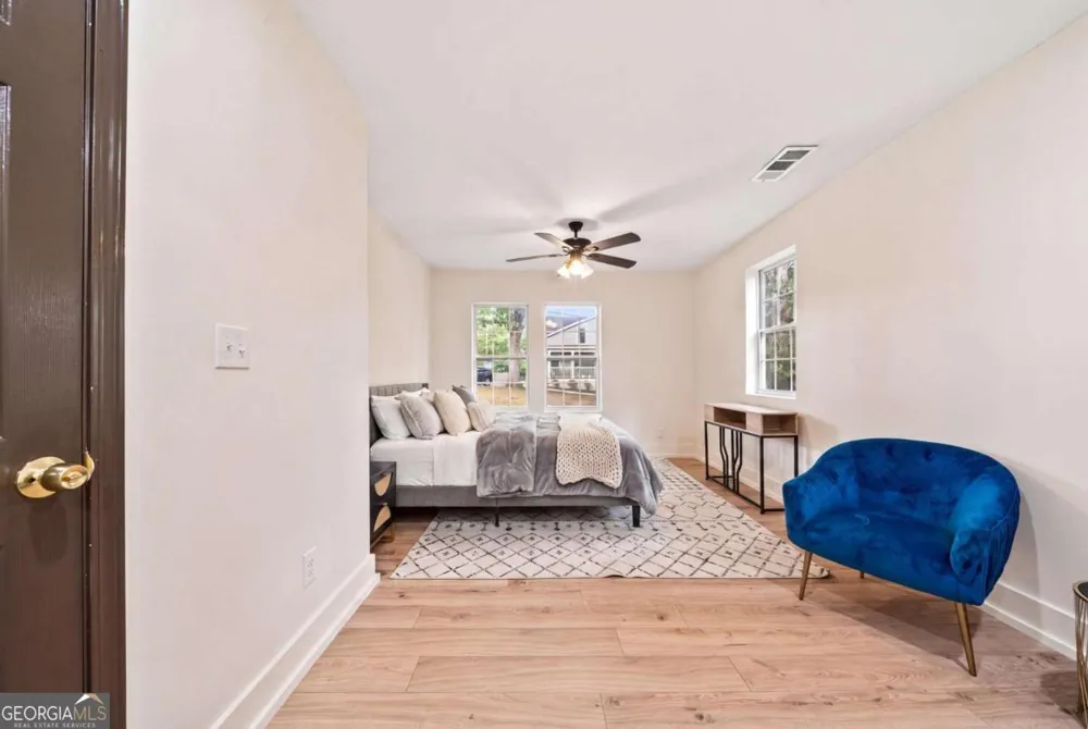 2949 Pearl ST East Point, GA 30344
