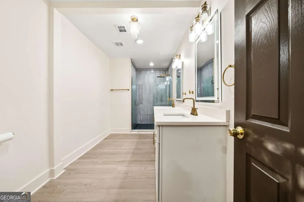 2949 Pearl ST East Point, GA 30344