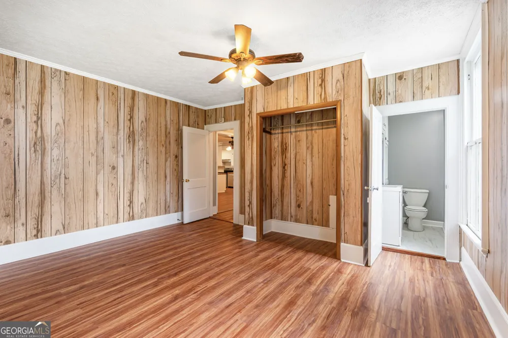 106 Howard ST Byron, GA 31008