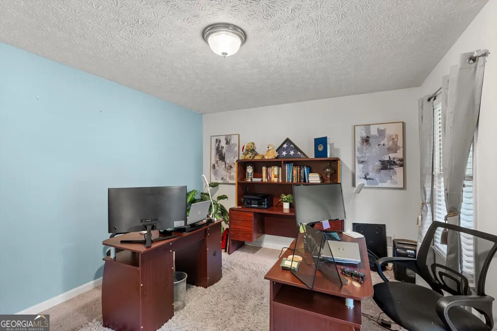 165 Hayes CIR Rex, GA 30273