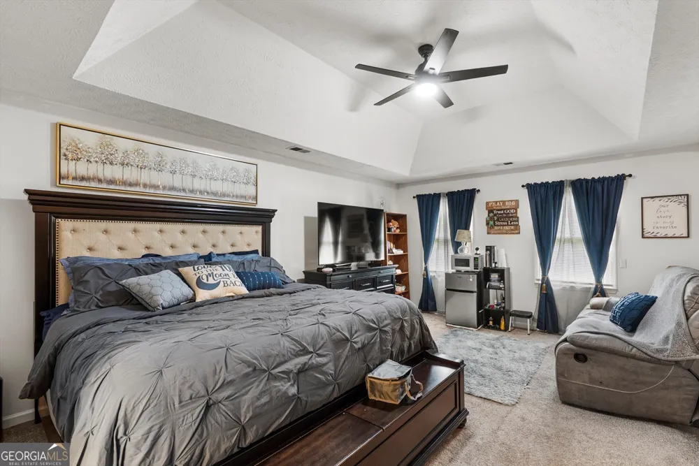 165 Hayes CIR Rex, GA 30273