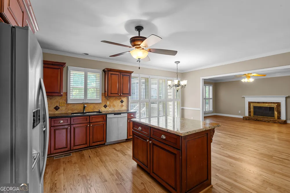 5451 Fripp HOLW NW Acworth, GA 30101
