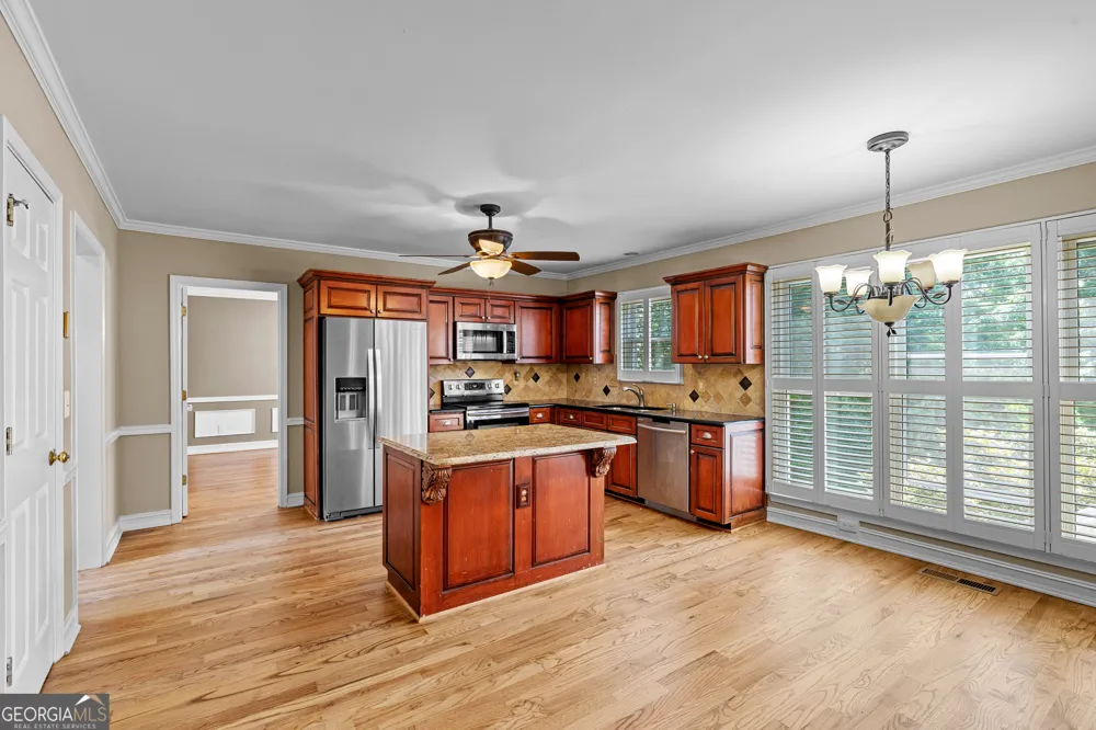 5451 Fripp HOLW NW Acworth, GA 30101