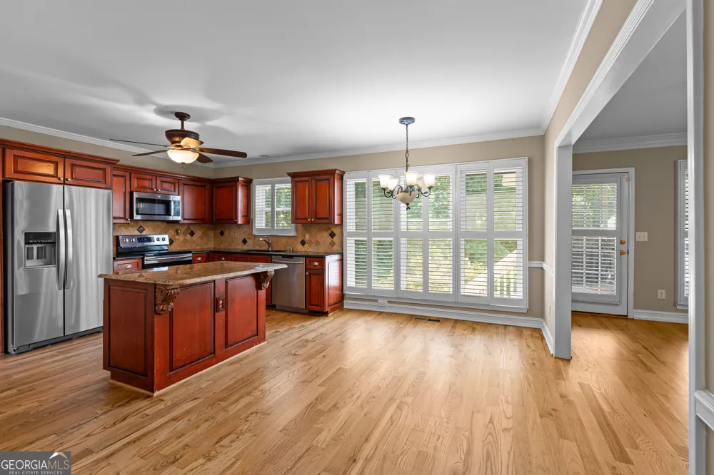 5451 Fripp HOLW NW Acworth, GA 30101