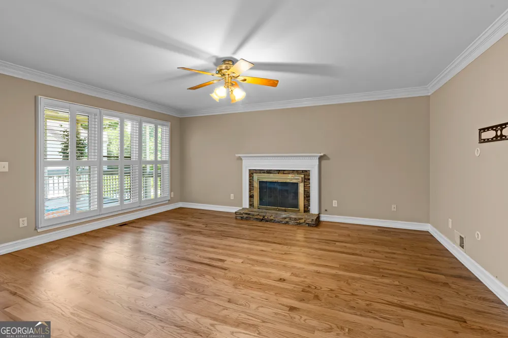 5451 Fripp HOLW NW Acworth, GA 30101
