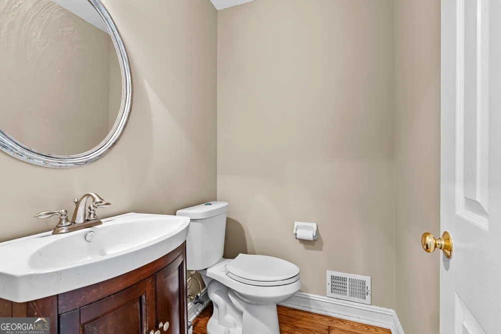 5451 Fripp HOLW NW Acworth, GA 30101