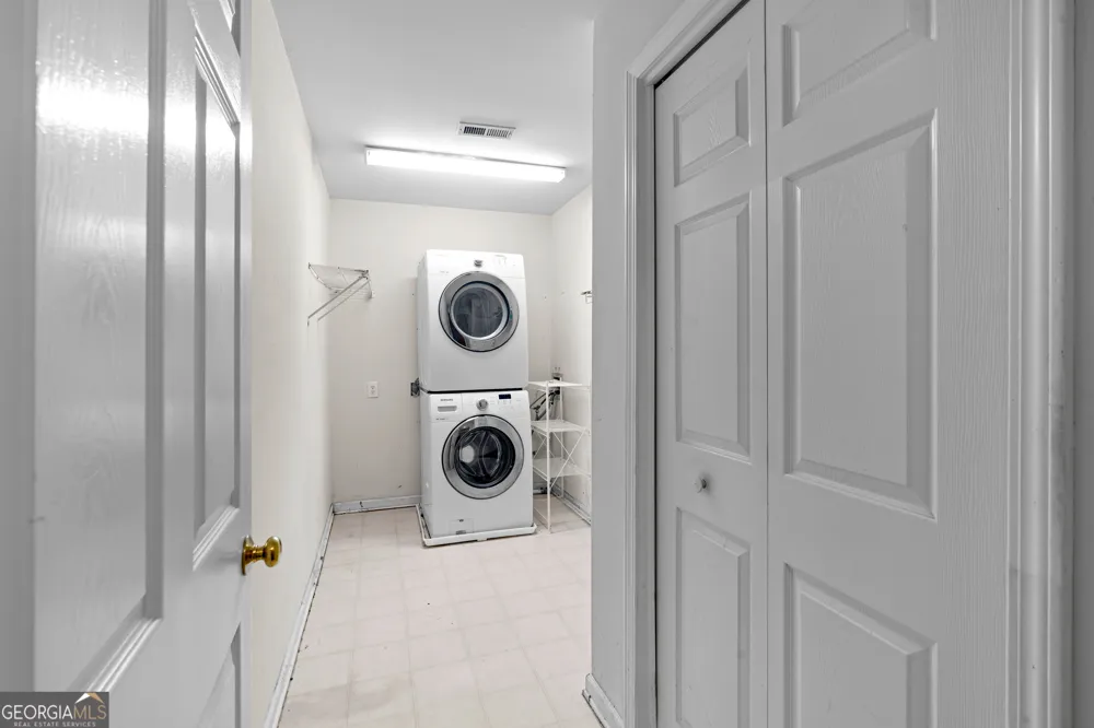 5451 Fripp HOLW NW Acworth, GA 30101