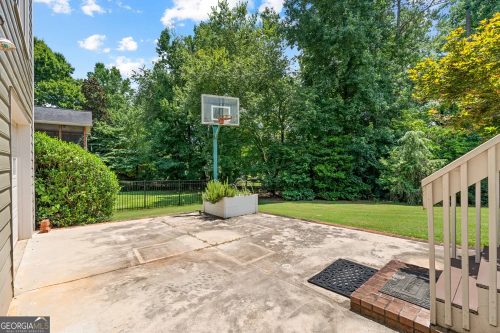5451 Fripp HOLW NW Acworth, GA 30101