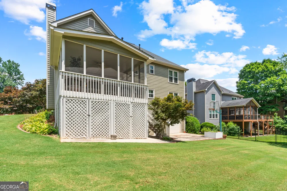 5451 Fripp HOLW NW Acworth, GA 30101