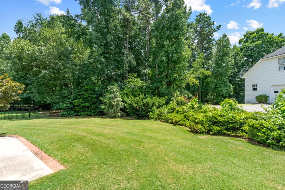 5451 Fripp HOLW NW Acworth, GA 30101