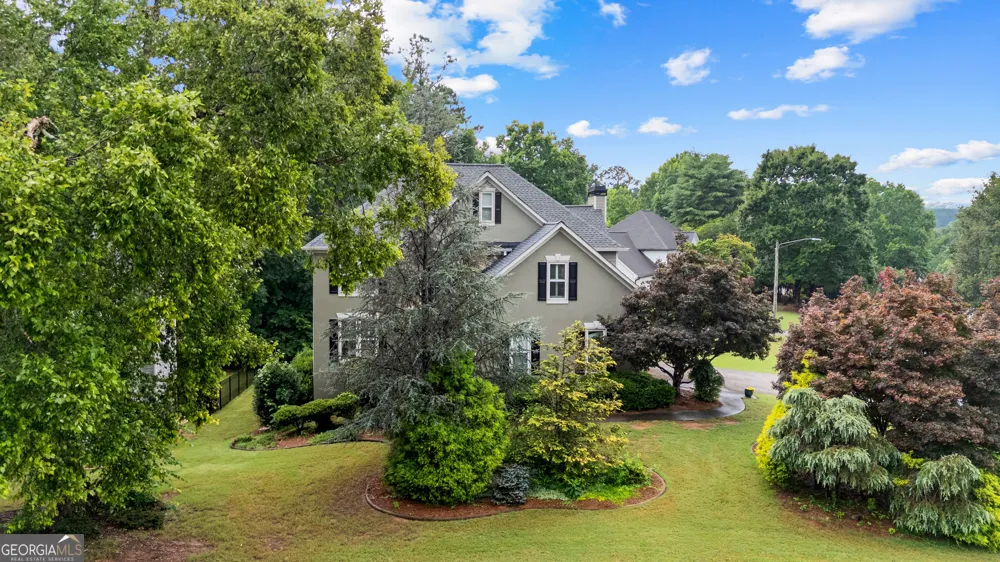 5451 Fripp HOLW NW Acworth, GA 30101