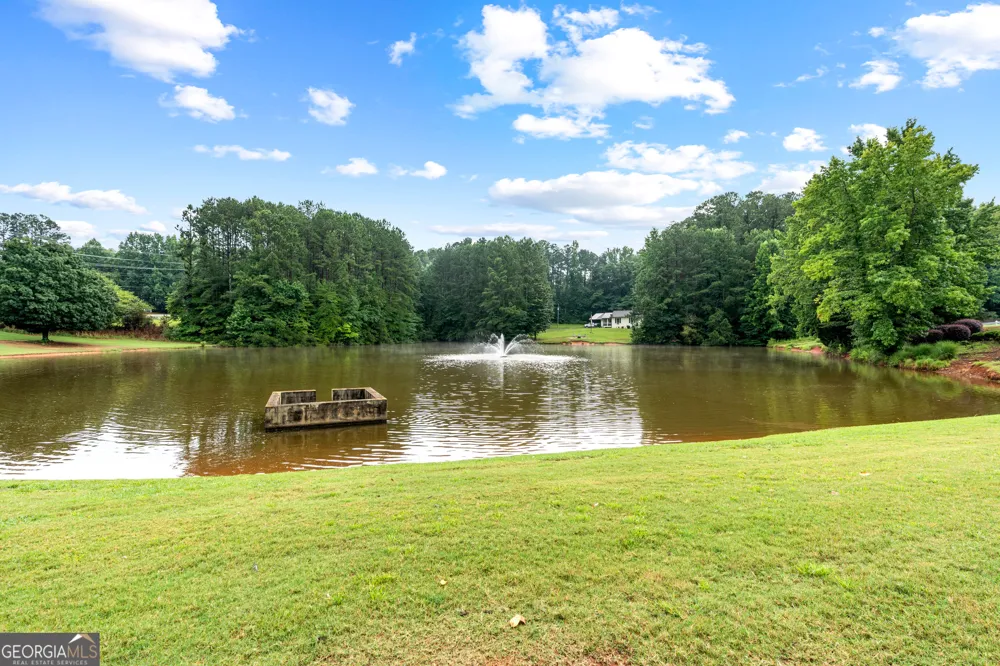 5451 Fripp HOLW NW Acworth, GA 30101