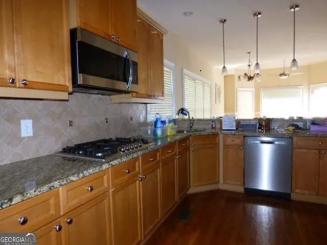 5621 Shamrock LN Douglasville, GA 30135
