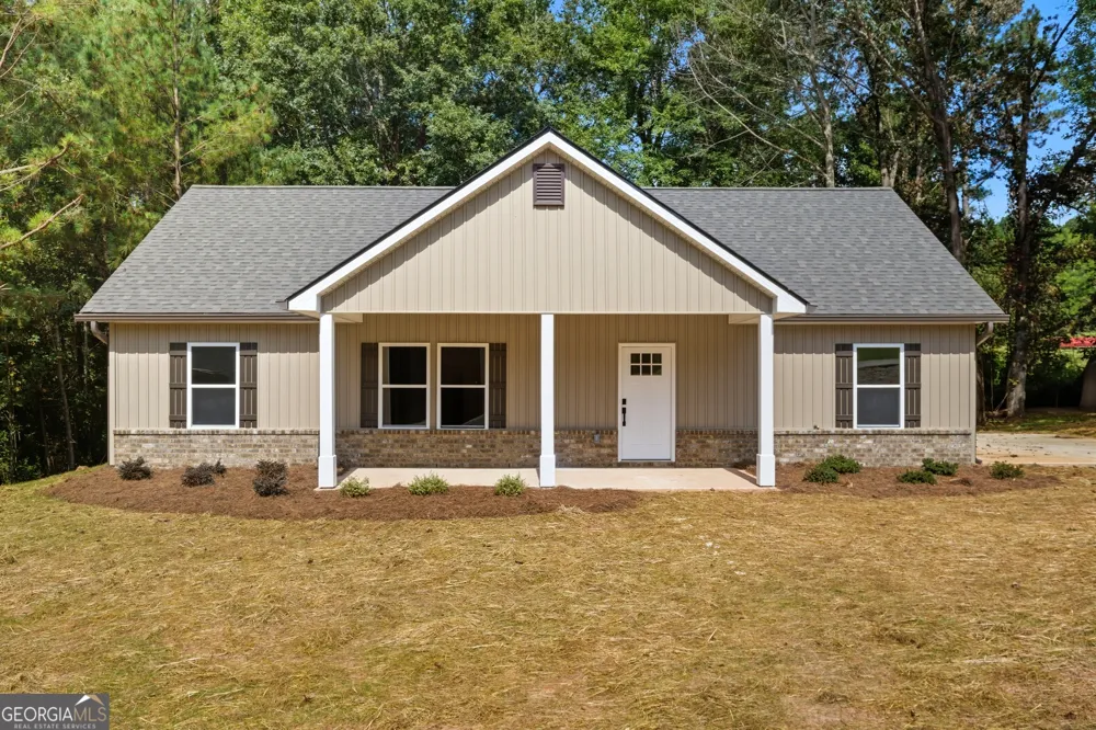 193 Tabitha Page LN Toccoa, GA 30577
