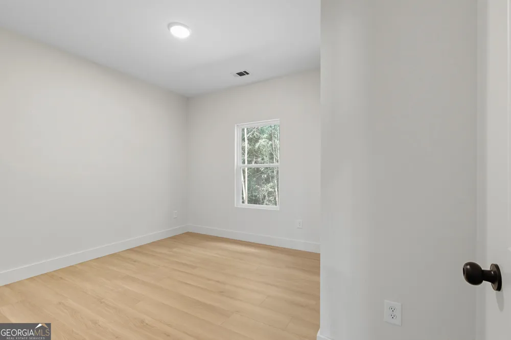 193 Tabitha Page LN Toccoa, GA 30577