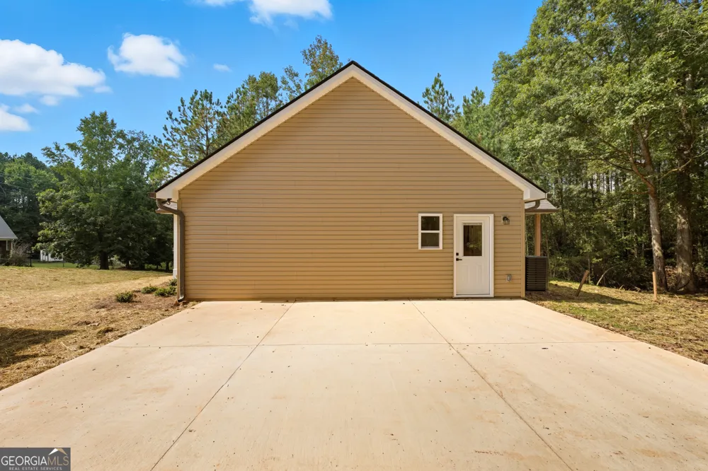 193 Tabitha Page LN Toccoa, GA 30577