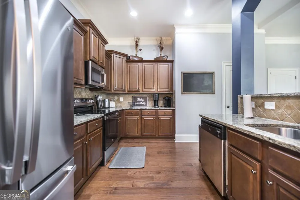 315 Deven CT Warner Robins, GA 31088