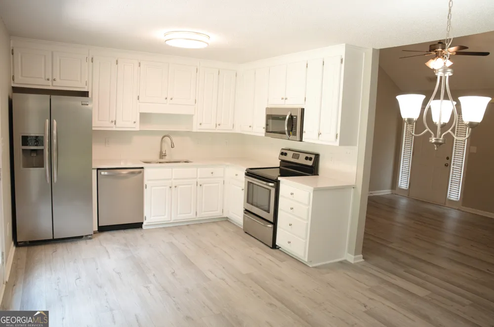 1215 Browns Country LN Locust Grove, GA 30248