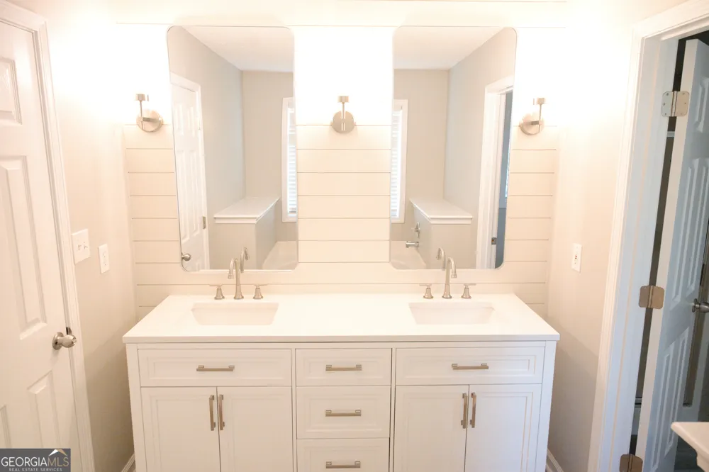 1215 Browns Country LN Locust Grove, GA 30248