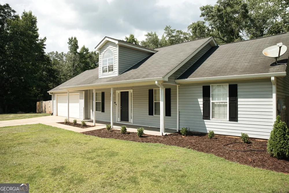 1215 Browns Country LN Locust Grove, GA 30248