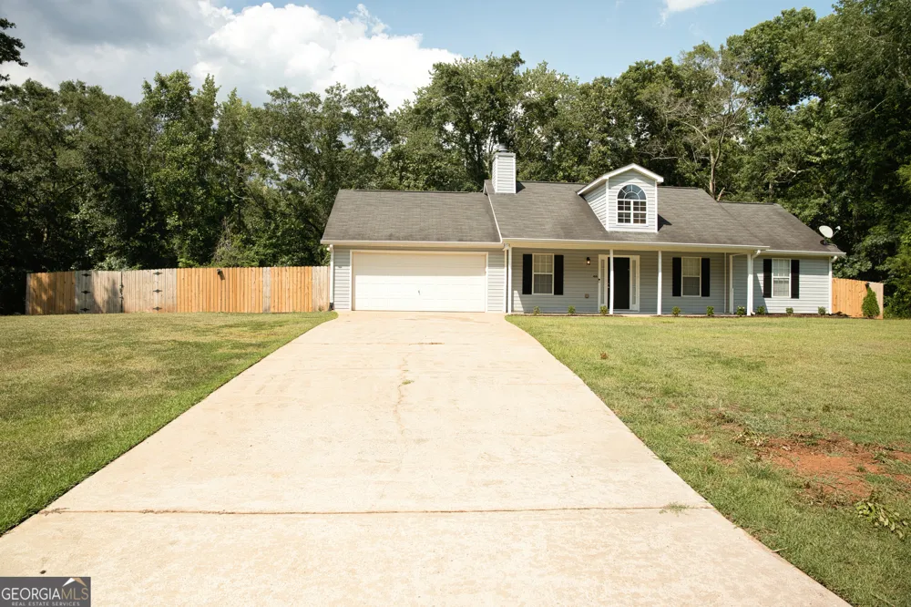 1215 Browns Country LN Locust Grove, GA 30248