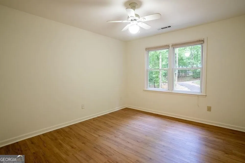 64 Hickory LN Dahlonega, GA 30533