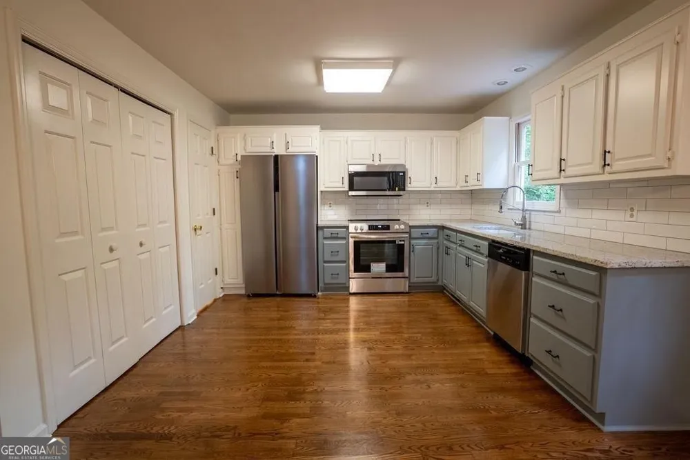 64 Hickory LN Dahlonega, GA 30533