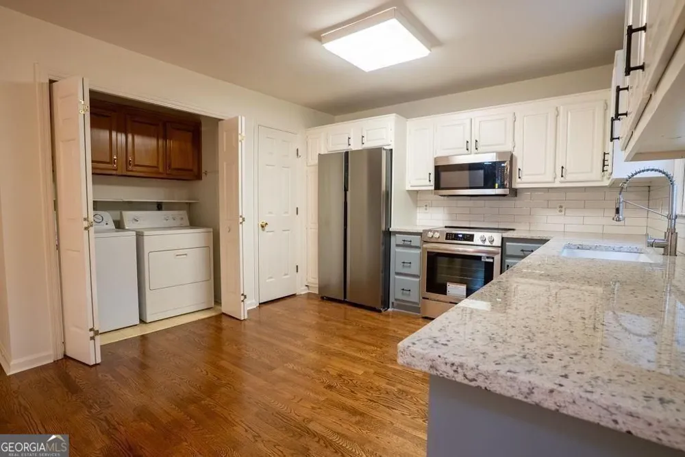 64 Hickory LN Dahlonega, GA 30533