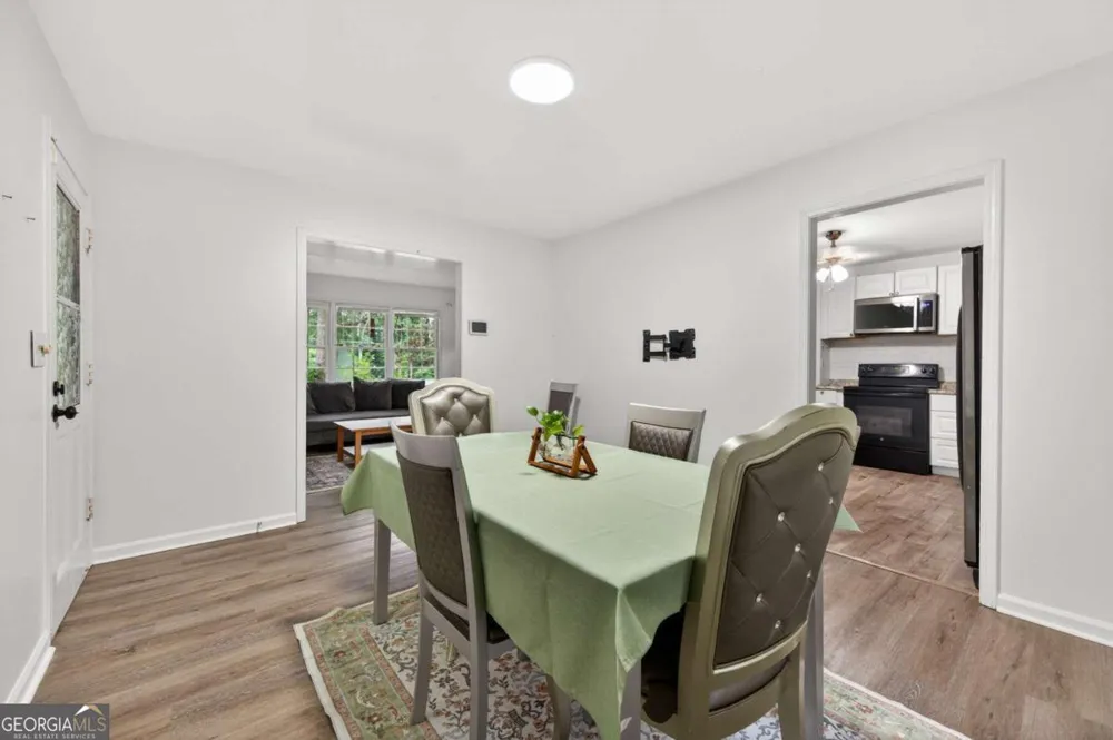 4894 Candlewood LN Stone Mountain, GA 30088