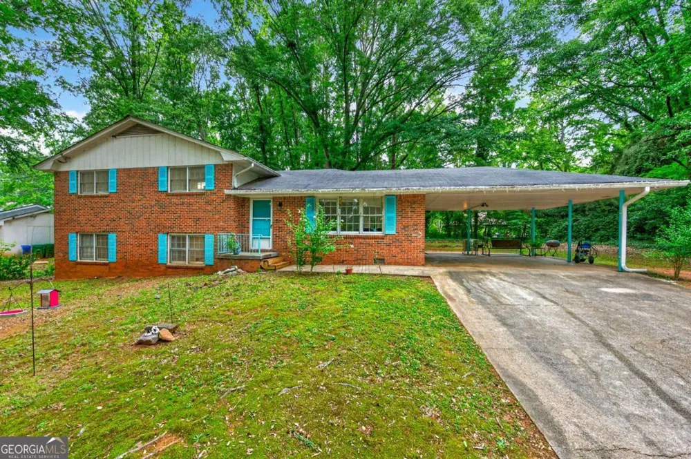 4894 Candlewood LN Stone Mountain, GA 30088