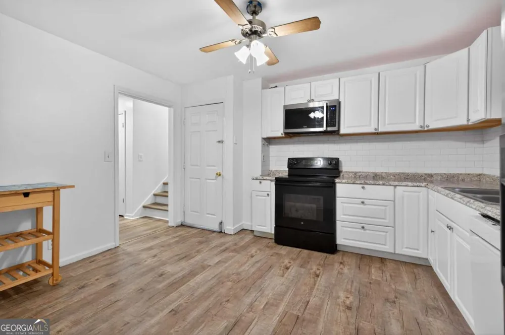 4894 Candlewood LN Stone Mountain, GA 30088