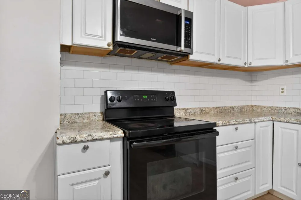 4894 Candlewood LN Stone Mountain, GA 30088
