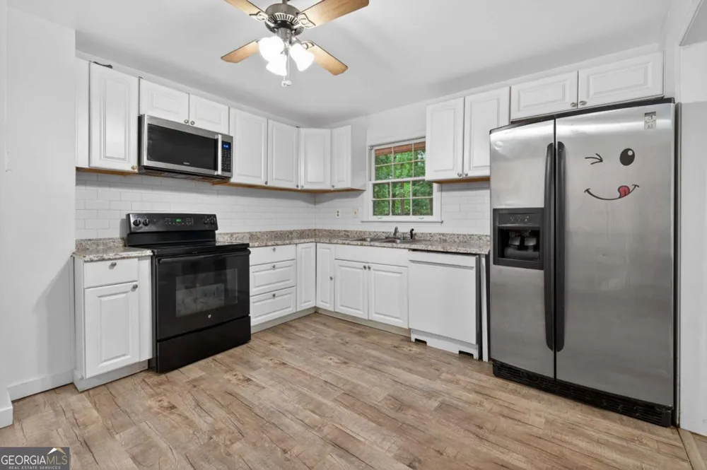 4894 Candlewood LN Stone Mountain, GA 30088