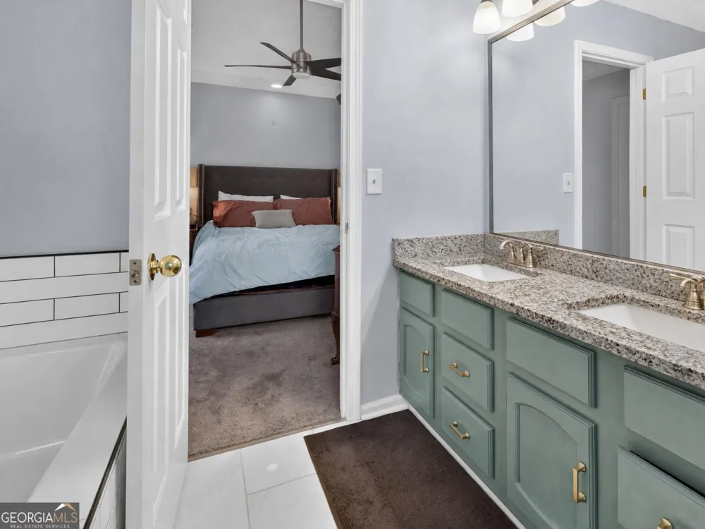 5750 Rex Mill TER Rex, GA 30273