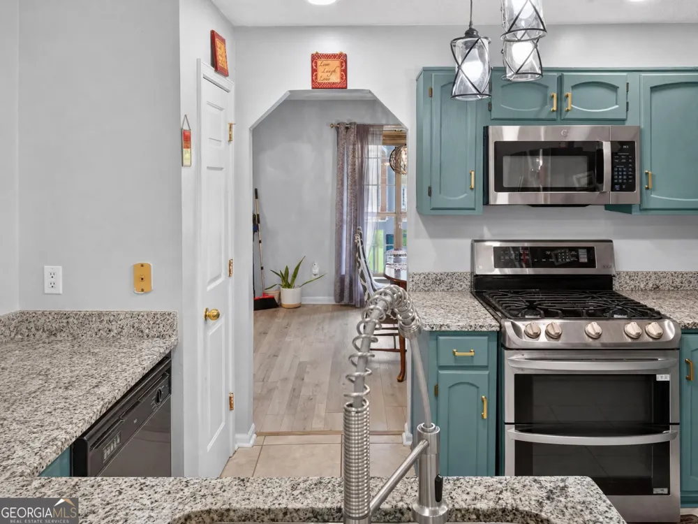 5750 Rex Mill TER Rex, GA 30273