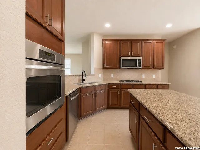 13911 Blakeville Live Oak, TX 78233