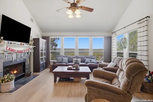 309 County Road 2751 Mico, TX 78056
