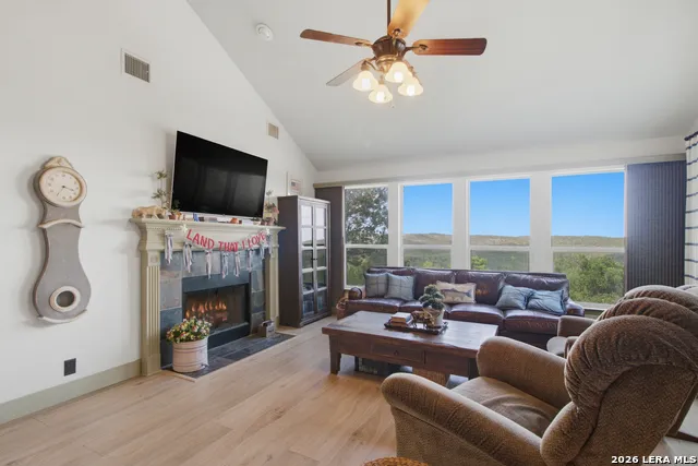 309 County Road 2751 Mico, TX 78056